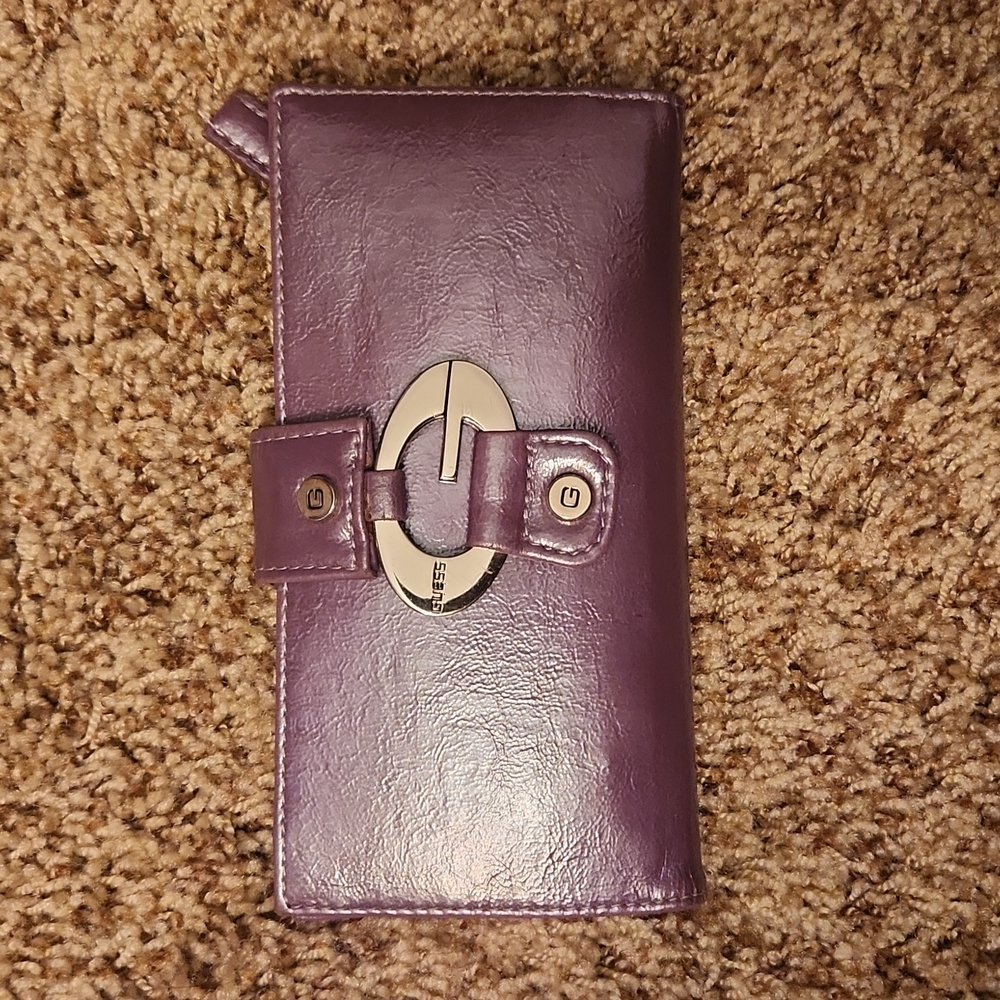 Guess wallet